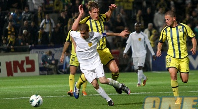 בן שושן מנסה לברוח מפידלף (חגי ניזרי)