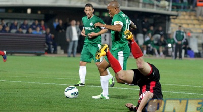 רואש על הדשא, אנדלובו בדרך לשער (יניב גונן)