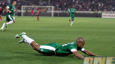 אנדלובו חוגג (יניב גונן)