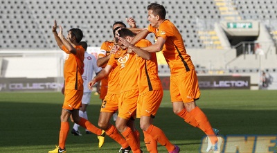 שחקני בני יהודה חוגגים (יוסי ציפקיס)