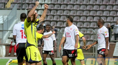 קרלוס מאושר (יניב גונן) קרלוס מאושר (יניב גונן)