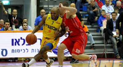 היקמן חודר על נאור (שי לוי)