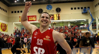 מתן נאור. לא רוצים לעזוב את בית מכבי (שי לוי)