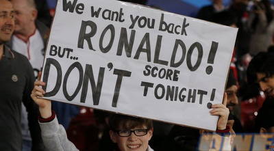 אוהד יונייטד פונה לרונאלדו (רויטרס)