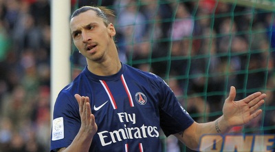 זלאטן איברהימוביץ&acute; מאוכזב. איבוד תואר לפ.ס.ז&acute; (רויטרס)