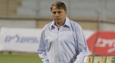 אלישע לוי (משה חרמון)