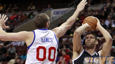 הואס עולה לחסימה מול לופז (רויטרס)