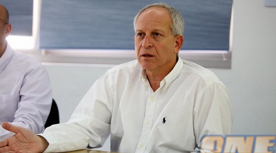 פישביין (יוסי ציפקיס)