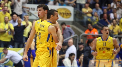 רוט ופלאניניץ´ בטירוף בנוקיה (יוסי ציפקיס)