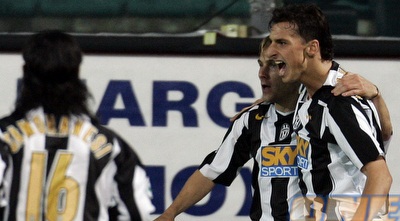 איברהימוביץ´ ונדבד כשהיו צעירים יותר (רויטרס)