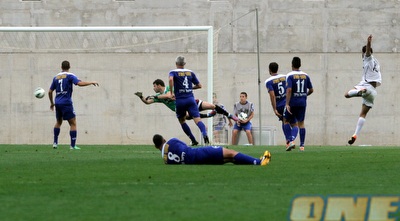 משה בן לולו כובש. שער חשוב להכח (יניב גונן)