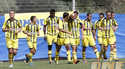 מכבי ת&qout;א חוגגת (יוסי ציפקיס)