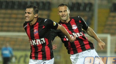 ללה חוגג (עמית מצפה) ללה חוגג (עמית מצפה)