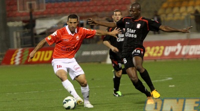 אימורו לוקמן מול פלצ´וק. בסכנין ינסו להכשירו להפועל חיפה (חגי ניזרי)