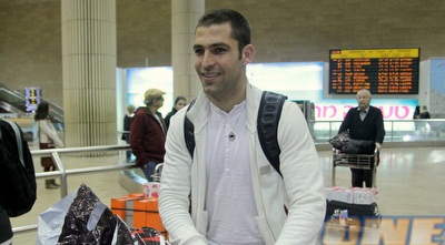 איתי שכטר (יניב גונן)