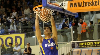 ליאור אליהו מטביע (חגי ניזרי)