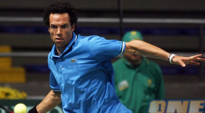 אל עיינאווי בפעולה ב-2011 (רויטרס)