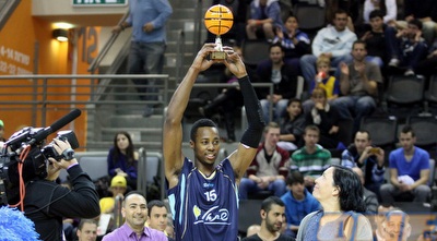 סקוטי הופסון. ישחק מול אילת? (יניב גונן) סקוטי הופסון. ישחק מול אילת? (יניב גונן)