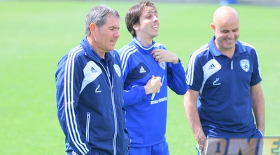 בניון עם אבוקסיס וגוטמן. &qout;תמיד כיף להיות פה&qout; (משה חרמון)