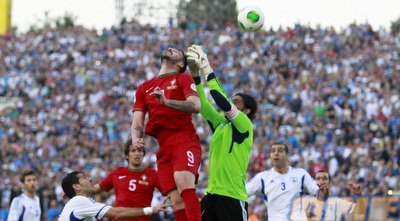 אוואט במהלך הטעות מול אלמיידה (יוסי ציפקיס) אוואט במהלך הטעות מול אלמיידה (יוסי ציפקיס)