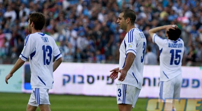 שחקני הנבחרת לא מאמינים (יוסי ציפקיס)