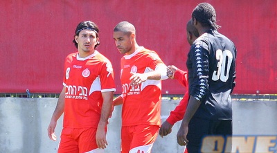 אלירן דנין ואלרואי כהן עם אדל. הקשר ייעדר בגלל הרחקה (משה חרמון) אלירן דנין ואלרואי כהן עם אדל. הקשר ייעדר בגלל הרחקה (משה חרמון)