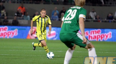 מושיקו לוגסי (יניב גונן)