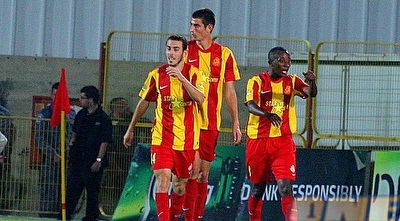 ביטון עם צ´קול ומושל.  (משה חרמון)