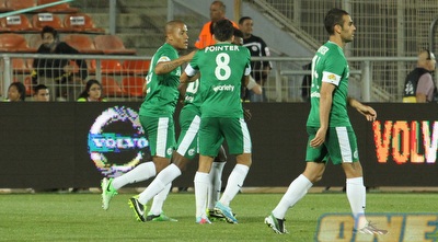 אנדלובו חוגג עם החברים (עמית מצפה)