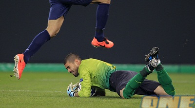 ויקטור ואלדס קולט. ימשיך להגן על השער עוד עונה (רויטרס)