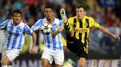 קווין גרוסקרויץ מנסה לעצור את הכדור (רויטרס)