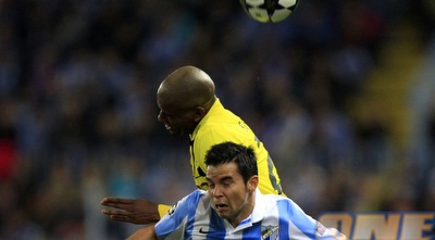 פליפה סנטנה נאבק בחאבייר סאביולה (רויטרס)