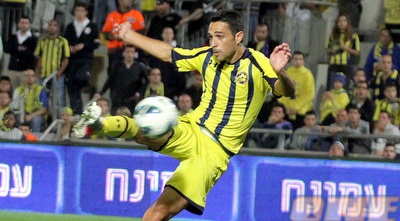 השער של ערן זהבי (יניב גונן)