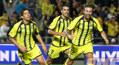 פריצה ומיכה חוגגים (שי לוי)