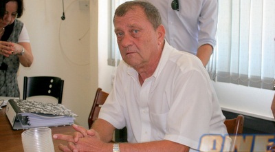 איזי שירצקי (משה חרמון)