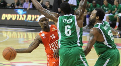 וורן מול סמית´ ותומאס (עמית מצפה)