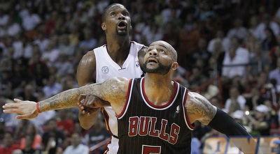 בוזר סוגר את בוש לריבאונד (רויטרס)