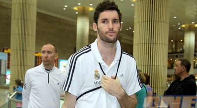 רודי פרננדס בנתב&qout;ג (יניב גונן)