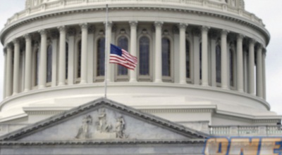 דגל ארה&qout;ב בחצי התורן בבית הלבן (רויטרס) דגל ארה&qout;ב בחצי התורן בבית הלבן (רויטרס)