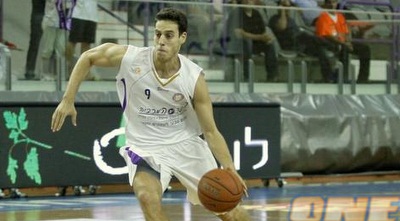 איתי גרינבוים. 9 נקודות במחצית הראשונה (יוסי ציפקיס) איתי גרינבוים. 9 נקודות במחצית הראשונה (יוסי ציפקיס)