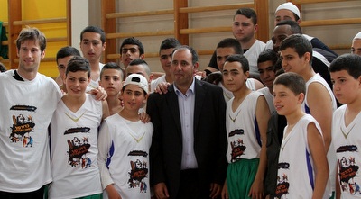 שחקני הרצליה וילדי דליית אל כרמל (לילך וייס) שחקני הרצליה וילדי דליית אל כרמל (לילך וייס)