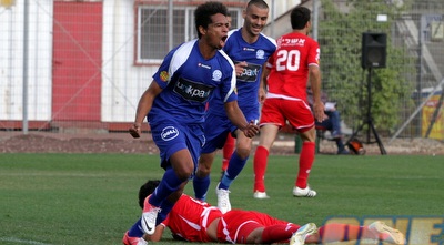 גררו חוגג (יניב גונן) גררו חוגג (יניב גונן)