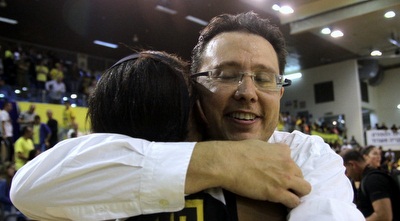 עדן ענבר (יניב גונן)