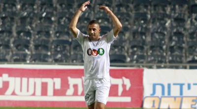 אחמד סבע חוגג את השלישי של נתניה (יוסי ציפקיס)