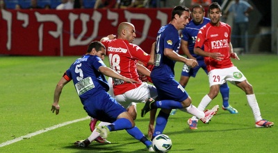 לביא עוצר את אבוטבול (יוסי ציפקיס)