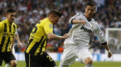 לוקאש פישצ´ק מול כריסטיאנו רונאלדו (רויטרס)