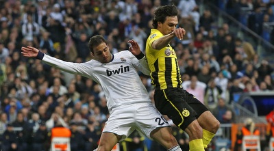 מאטס הומלס לפני גונסאלו היגוואין (רויטרס)