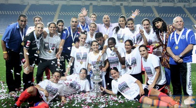 שחקניות חולון חוגגות (יניב גונן)