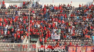 אוהדי סכנין ביציע (עמית מצפה)