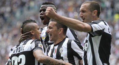 שחקני יובה, האלופים, חוגגים (רויטרס) שחקני יובה, האלופים, חוגגים (רויטרס)